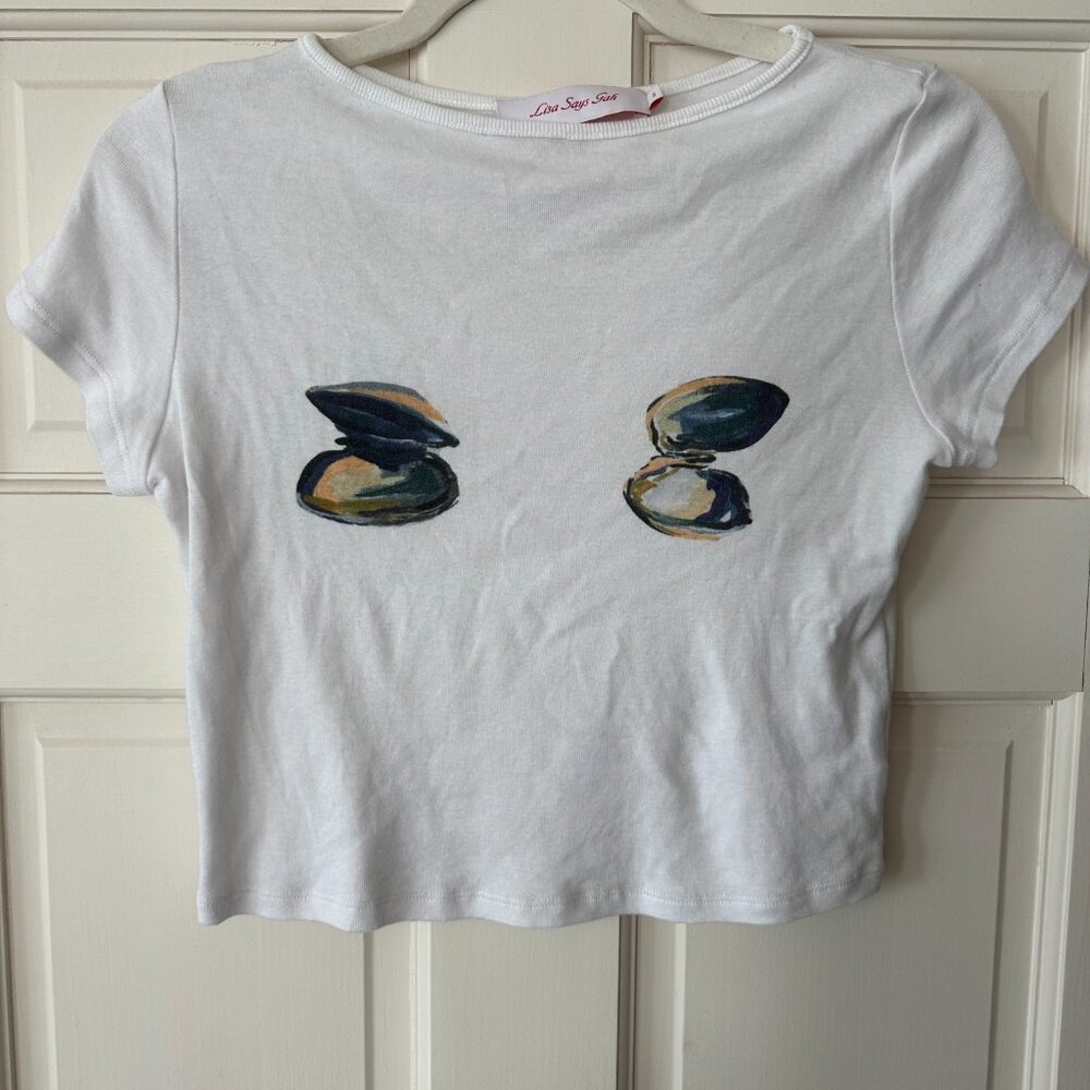Lisa Says Gah Alex Clam Tee